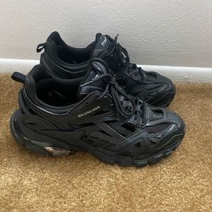 Balenciaga Men Track .2 Sneaker Black
